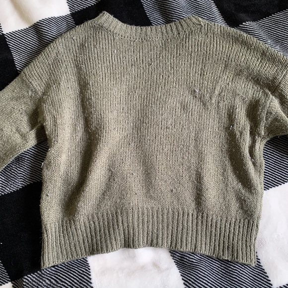 Green Knit Sweater - Picture 4 of 4